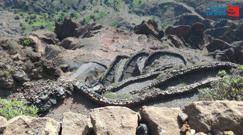 Porto Novo/Planalto Norte: Operadores turísticos preocupados com estado das trilhas no arranque da época alta do turismo