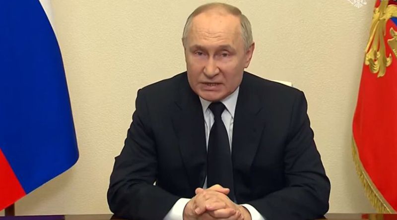 Putin considera absurda a ideia de que a Rússia quer atacar a Europa