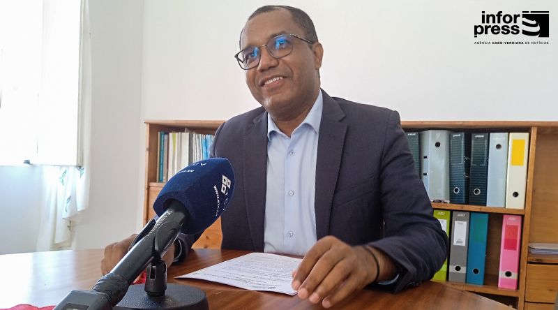 Ministro da Educação anuncia publicação de lista de subsídio por não redução da carga horária para mais de mil professores (c/áudio)