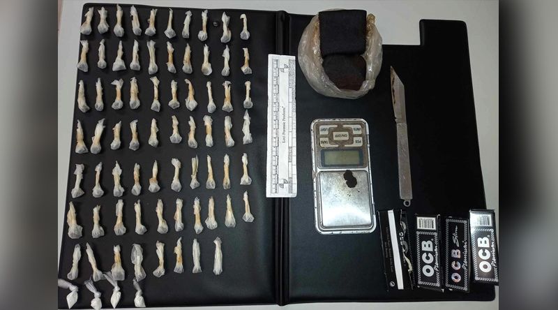 ​​​​​​​Dois indivíduos detidos em flagrante delito na posse de armas de fogo de fabrico artesanal   