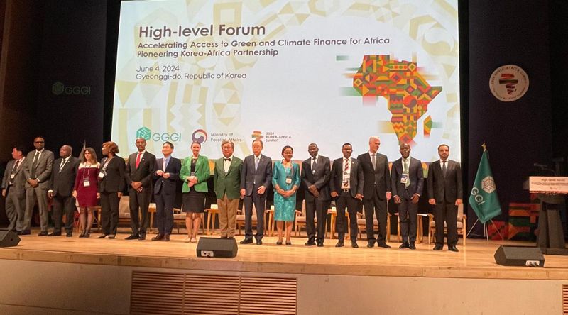 África precisa de 2,5 mil milhões de dólares para implementar tratado de Paris sobre clima - comissária da UA