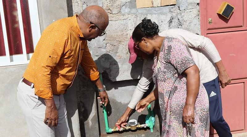 Porto Novo: Habitantes na Ribeira dos Bodes e Jorge Luís vão beneficiar de rede de água domiciliária      