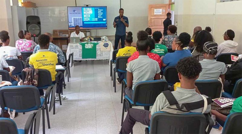 São Domingos: BCV ensina jovens a proteger o seu dinheiro para "garantir o futuro"