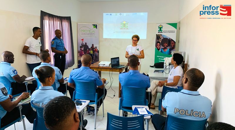 Maio: ICCA capacita agentes da Polícia Nacional na prevenção da violência sexual contra menores (c/áudio)