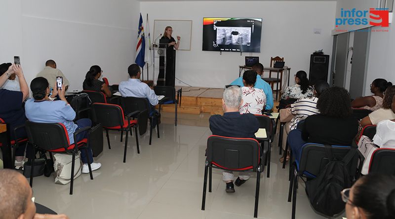 Bastonário destaca importância do curso de “Biópsia Guiada” para o diagnóstico precoce de cânceres