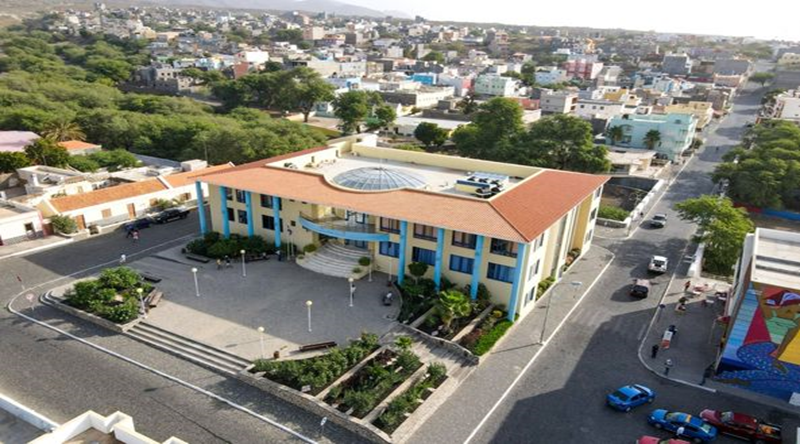 Porto Novo: Edilidade presta “singela homenagem” aos trabalhadores porto-novenses pelo contributo ao desenvolvimento do município