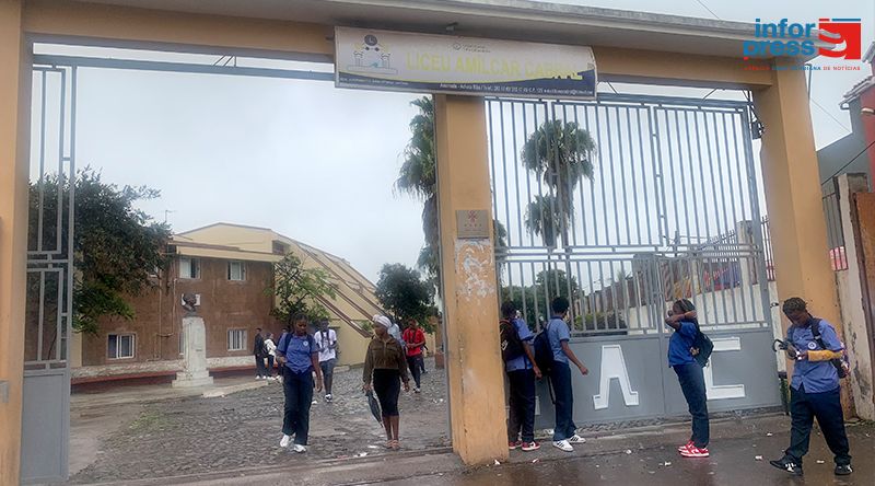 Santa Catarina: Novo ano lectivo arranca com tranquilidade em todos os agrupamentos escolares