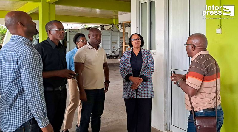 Deputados do PAICV auscultam população e apontam falhas do Governo em São Salvador do Mundo (c/áudio)