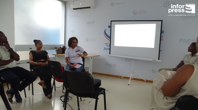 Ilha do Sal: IDJ realiza palestra sobre "Desporto e Prevenção de Doenças Crónicas" no âmbito de Novembro Azul