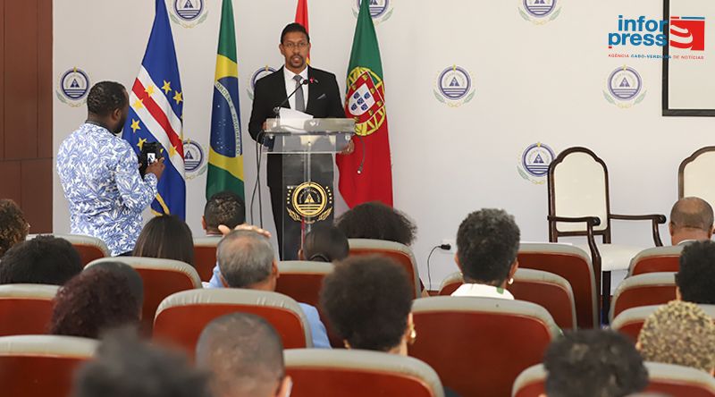 Ministro concorda com reforço da segurança jurídica no sector imobiliário para atrair investimentos