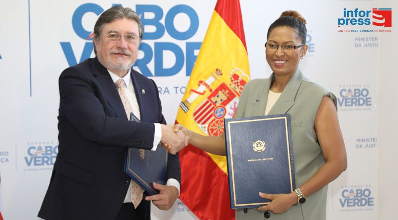 Cabo Verde e Espanha assinam protocolo para modernização de serviços notariais