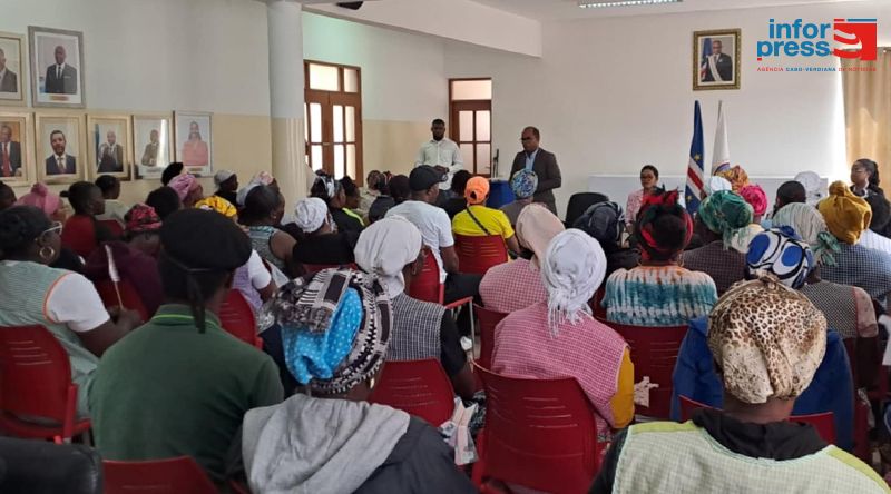 Santa Catarina: Câmara Municipal reconhece trabalho das mulheres do Saneamento e promete melhores condições