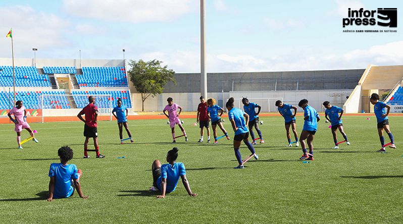 Futebol/CAN Feminino: Selecção feminina inicia treinos confiante e focada no confronto com Mali