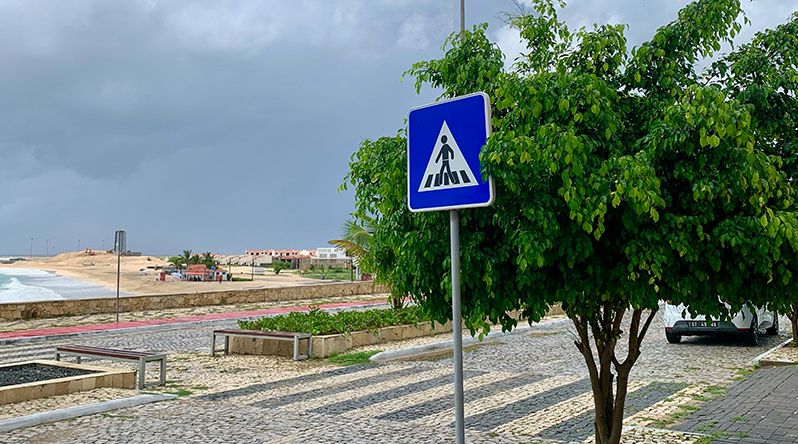 Maio: Câmara Municipal reforça sinalização rodoviária em Porto Inglês e prevê extensão às restantes localidades