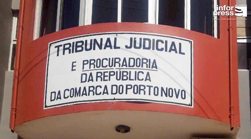 Porto Novo: Homem acusado de crimes de furto fica em prisão preventiva